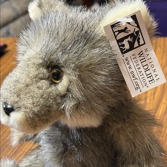 NWT Gray Wolf Stuffed Animal Toy - Picture 3 of 7